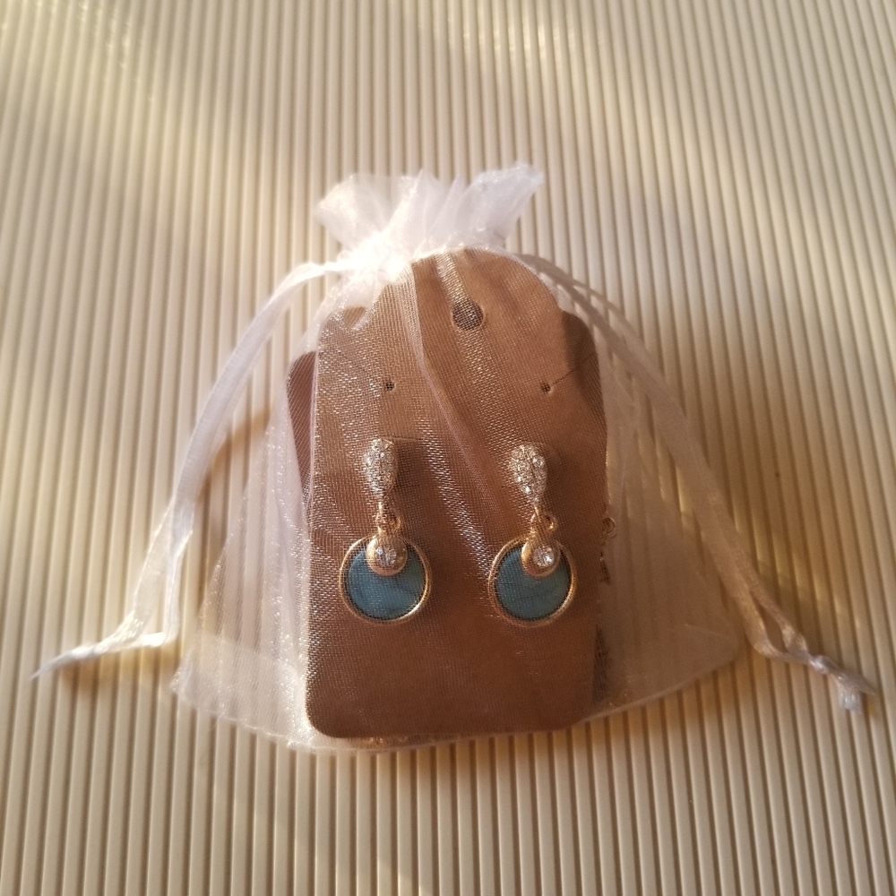 Earring Bundle 2 - Picture 5 of 5
